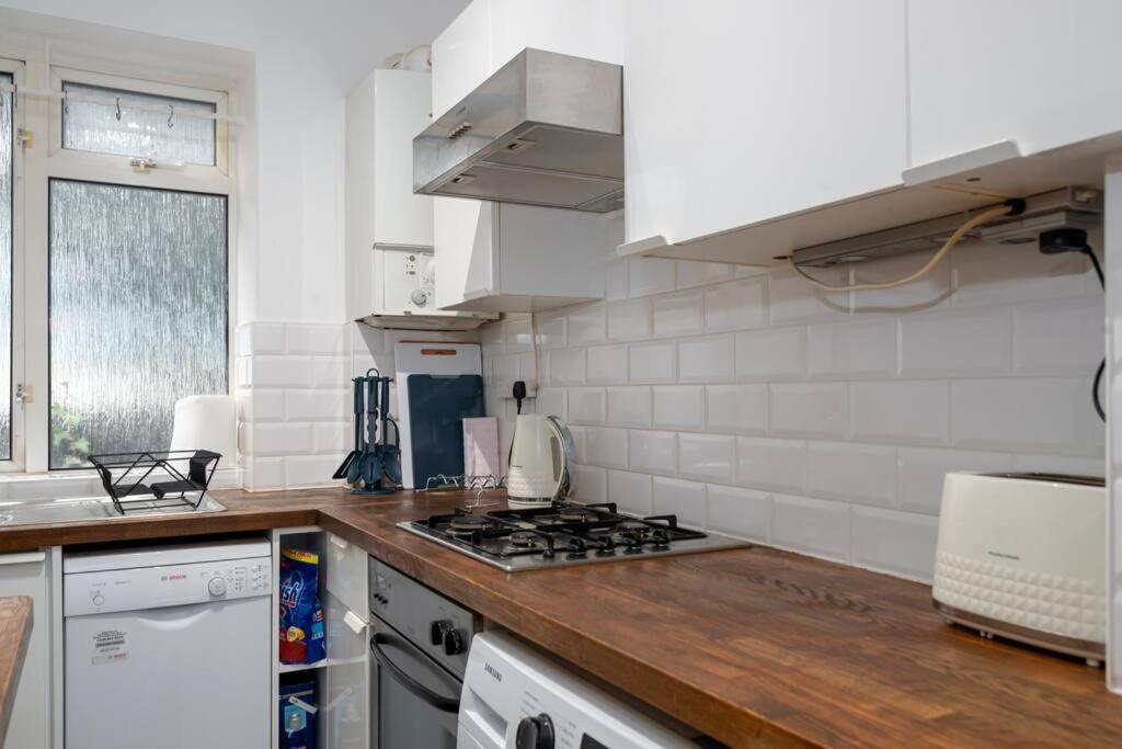 Appartement Stylish And Well Equipped Flat In Stockwell à Londres Extérieur photo