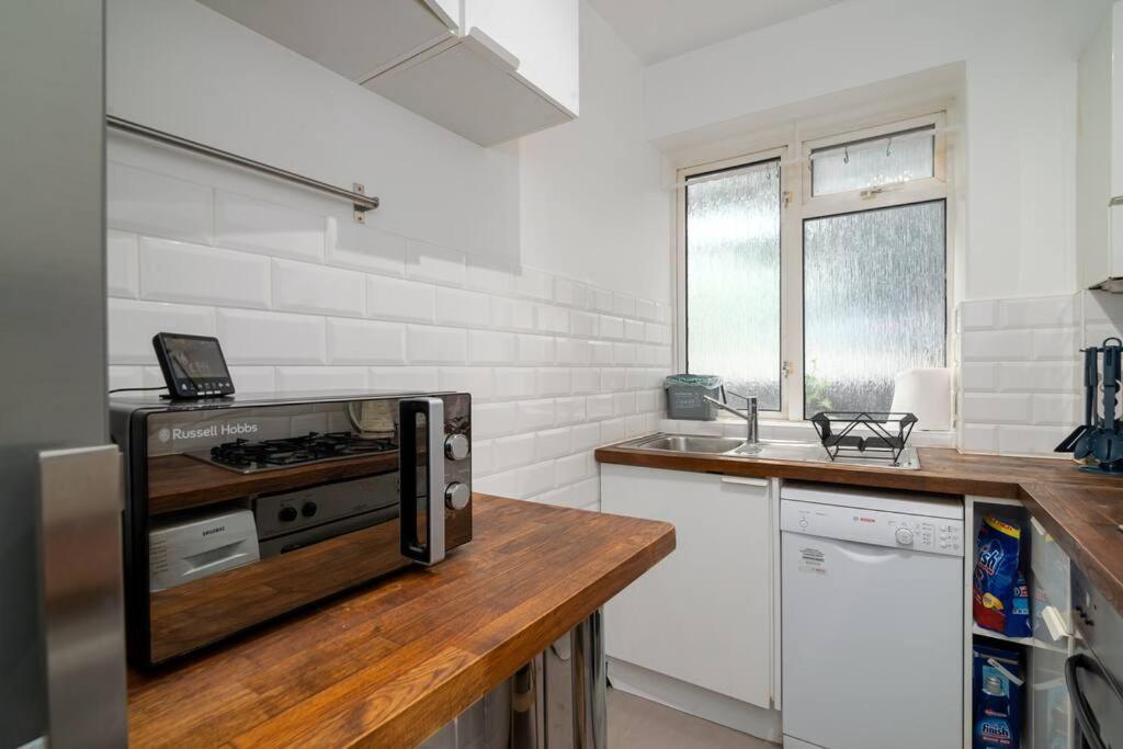 Appartement Stylish And Well Equipped Flat In Stockwell à Londres Extérieur photo